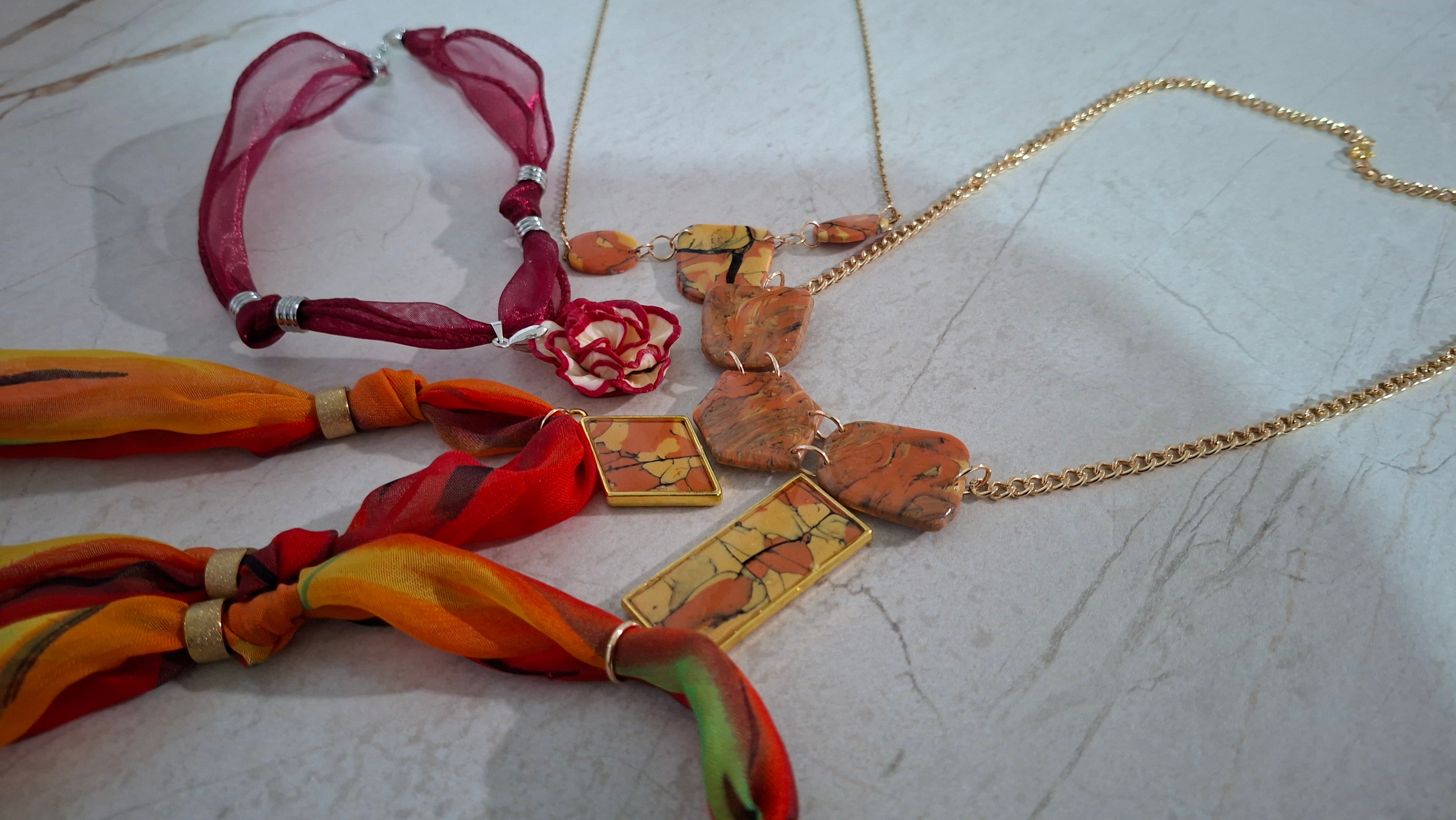 Collares